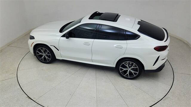 2026 BMW X6 M60i