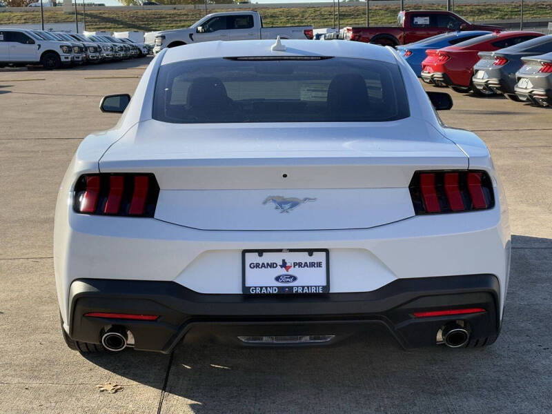 2025 Ford Mustang EcoBoost