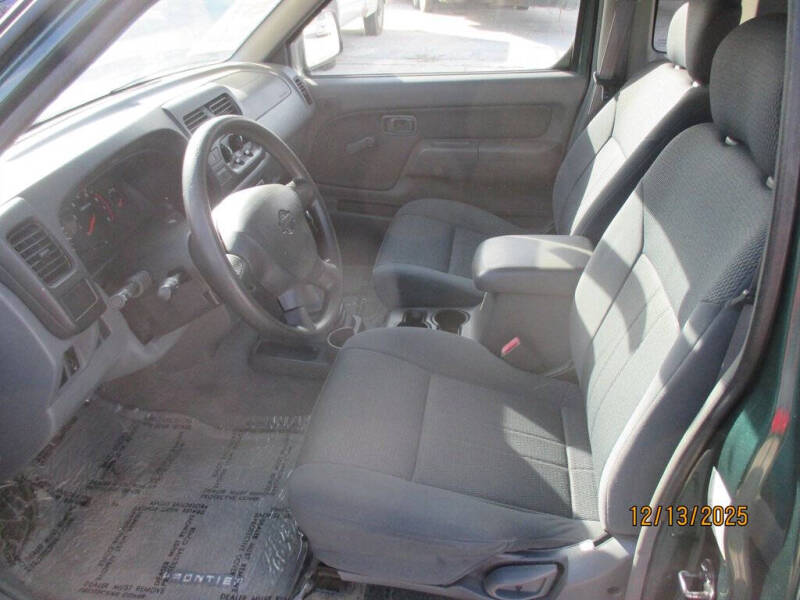 2001 Nissan Frontier XE