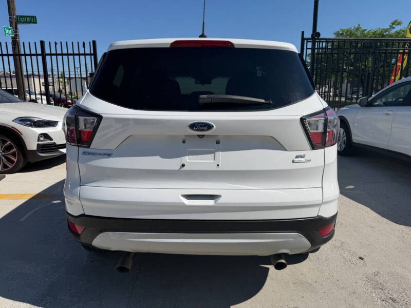 2017 Ford Escape SE