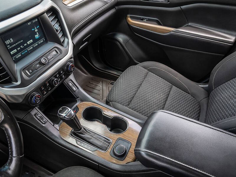 2019 GMC Acadia SLE-2
