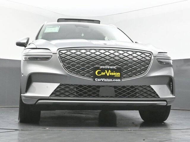 2023 Genesis Electrified GV70