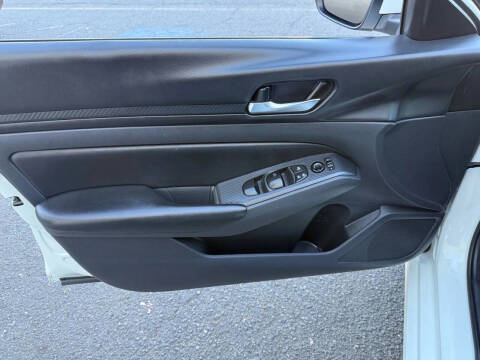 2022 Nissan Altima 2.5 S