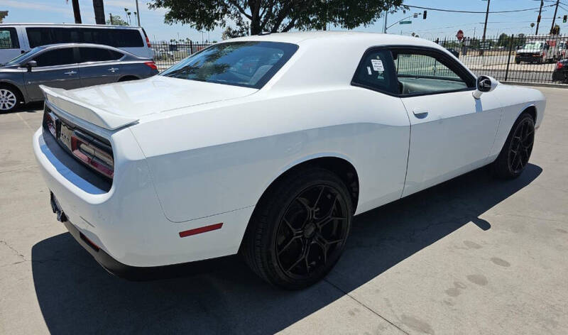 2020 Dodge Challenger SXT