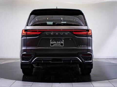 2022 Lexus LX 600 F SPORT Handling