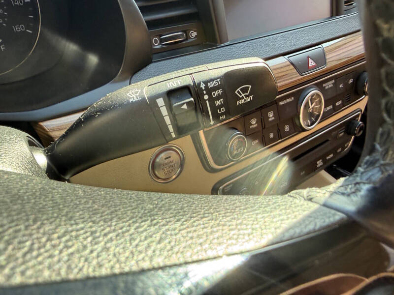 2017 Kia Cadenza Premium