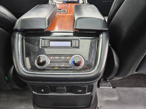 2018 Lincoln Navigator Select