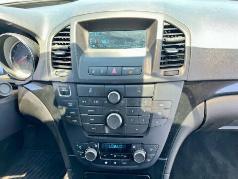 2012 Buick Regal Premium 1