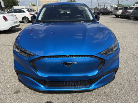2025 Ford Mustang Mach-E Select