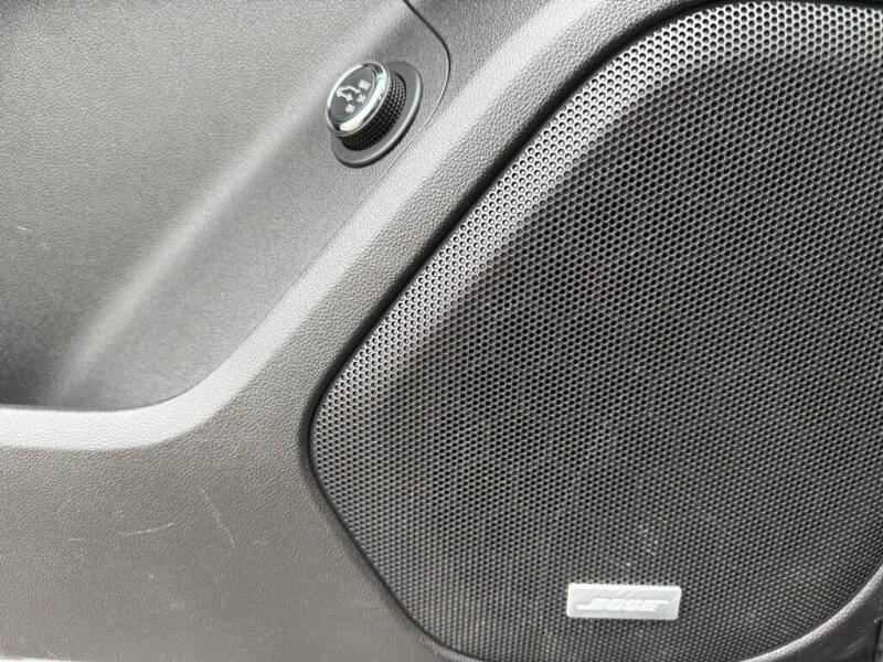 2017 GMC Acadia SLE-2