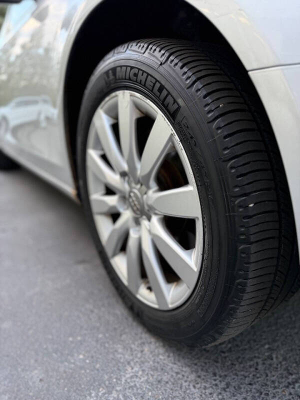 2009 Audi A4 2.0T quattro Premium Plus