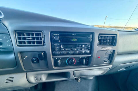 2003 Ford Excursion XLT