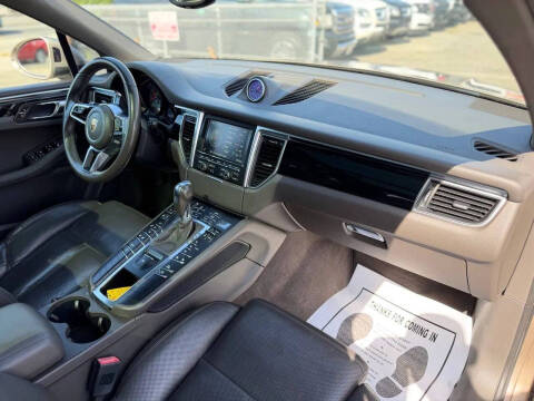 2016 Porsche Macan S