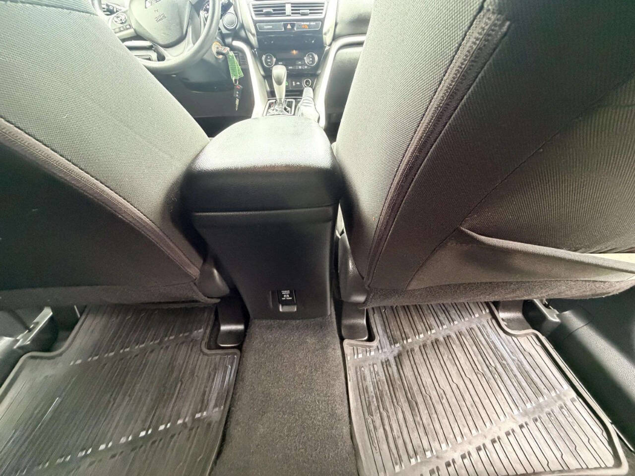 MitsubishiEclipse Cross27