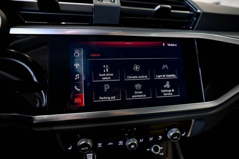 2021 Audi Q3 quattro S line Premium 45 TFSI