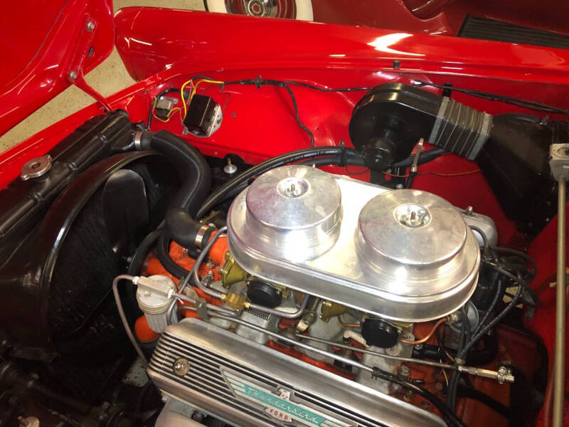 1957 Ford Thunderbird