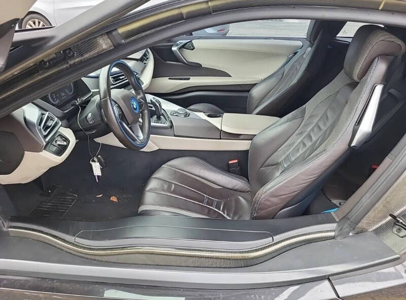2014 BMW i8