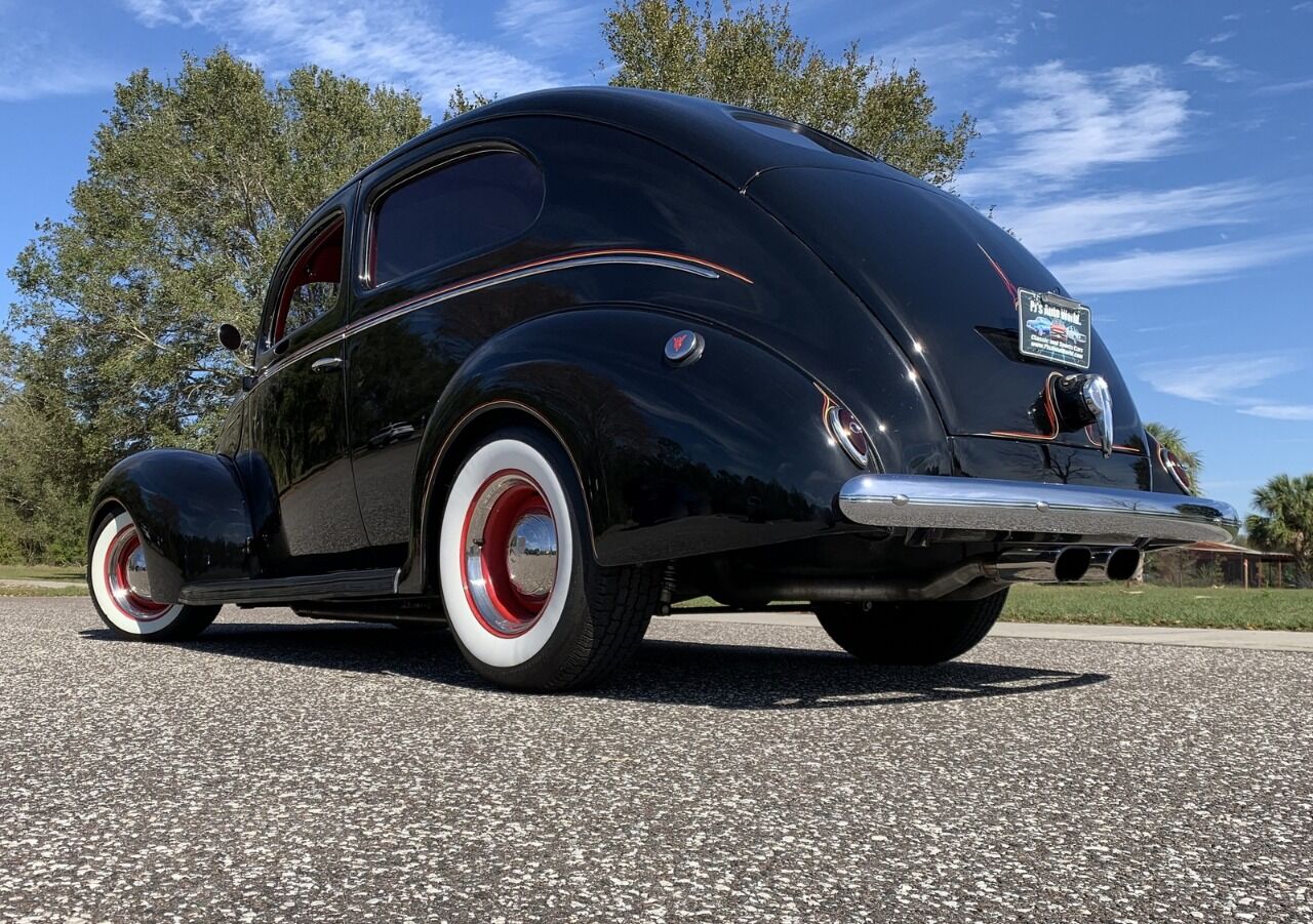 1939 Ford Deluxe 27