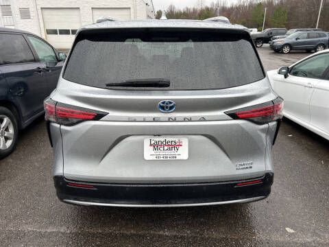 2022 Toyota Sienna Limited 7-Passenger