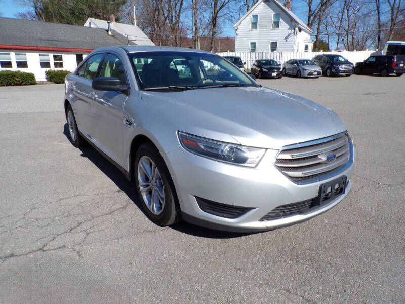 2018 Ford Taurus SE