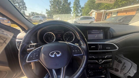 2017 Infiniti QX30 Premium