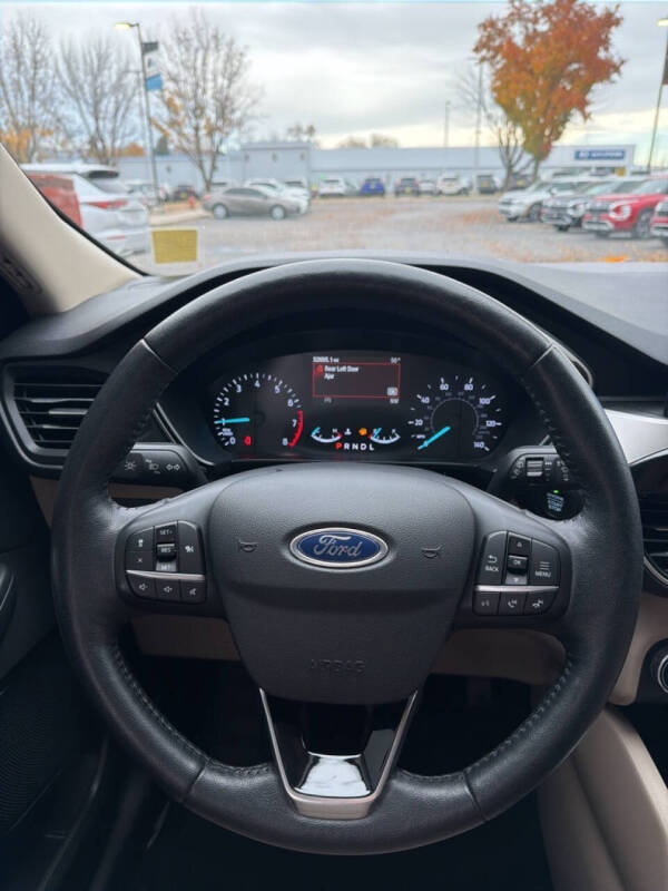 2020 Ford Escape SEL