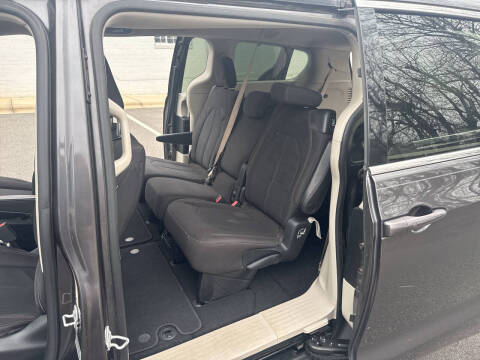 2017 Chrysler Pacifica Touring