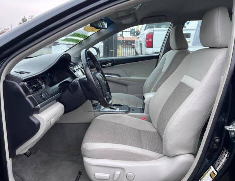 2012 Toyota Camry Hybrid XLE