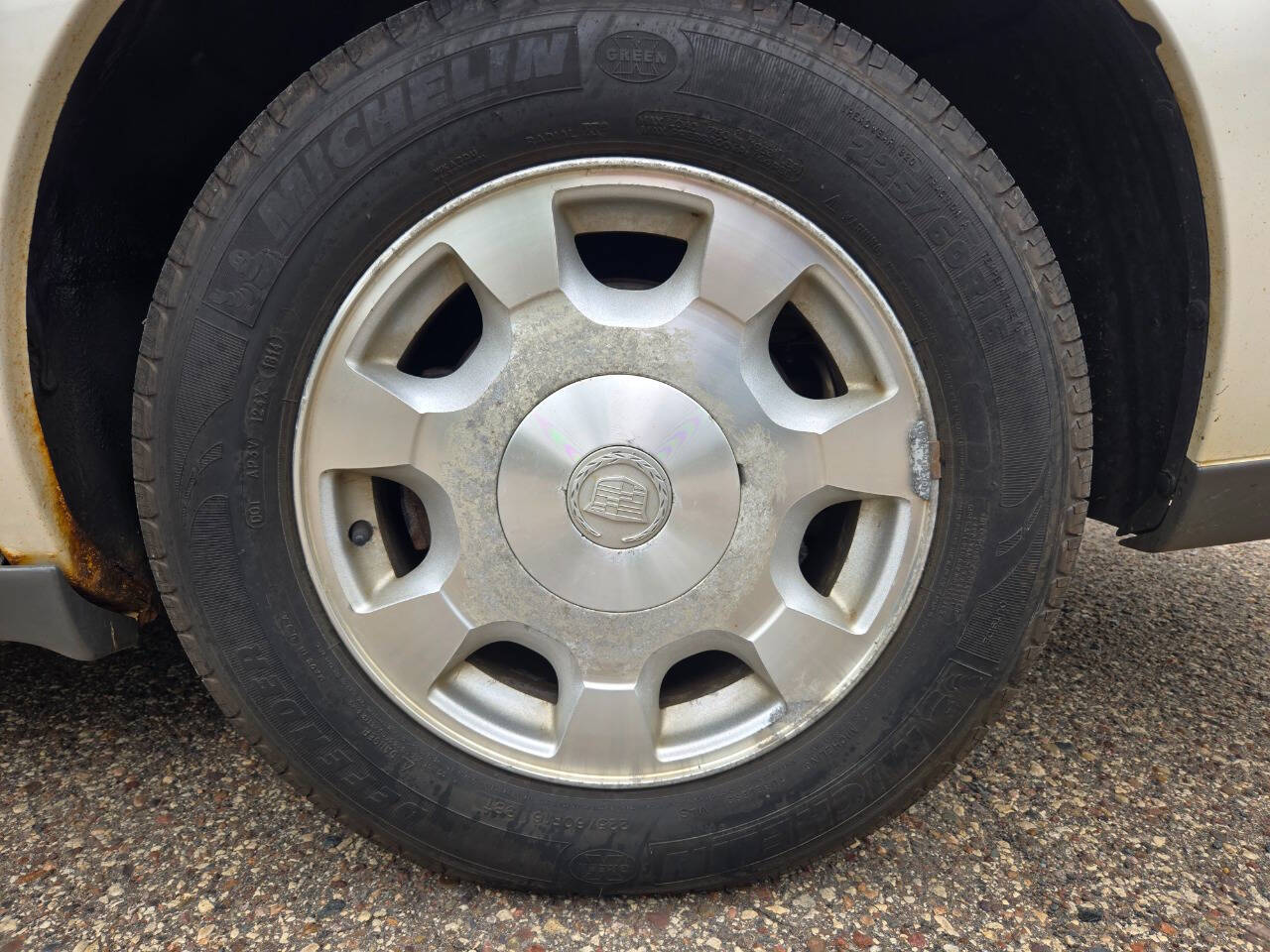 2002 Cadillac DeVille 54