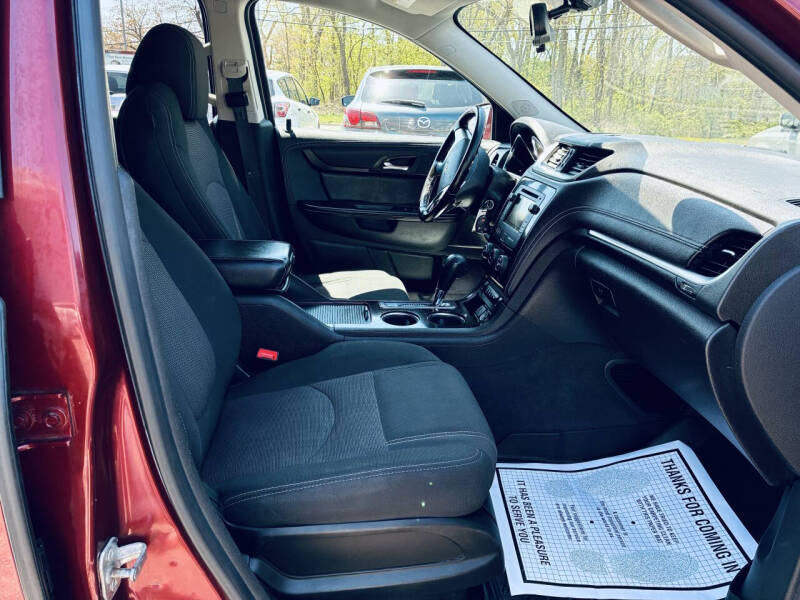 2017 Chevrolet Traverse LT