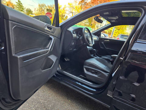2021 Volkswagen Tiguan SE R-Line Black