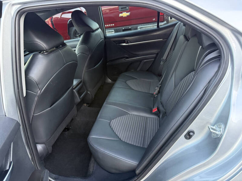 2022 Toyota Camry SE