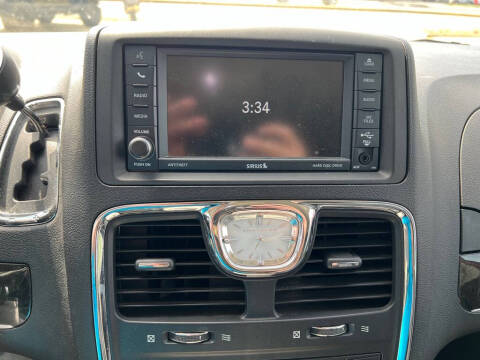 2015 Chrysler Town and Country Touring