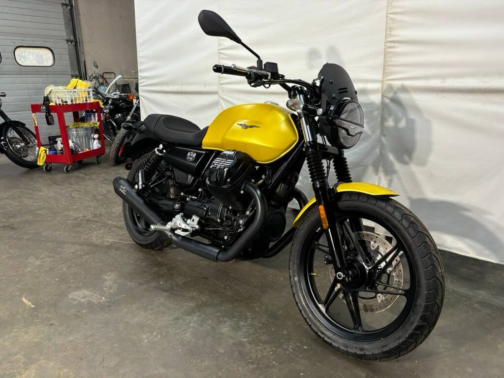Moto Guzzi V7 Stone For Sale In New Haven, CT