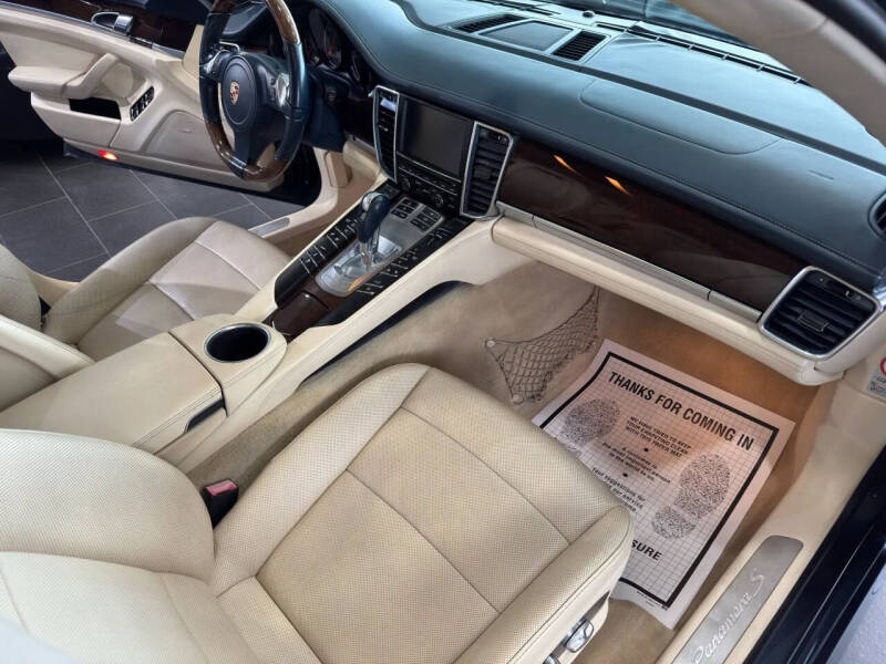2010 Porsche Panamera
