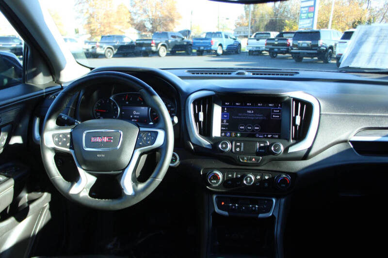 2024 GMC Terrain SLT