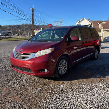 2014 Toyota Sienna for sale at Auto Town Used Cars in Morgantown WV