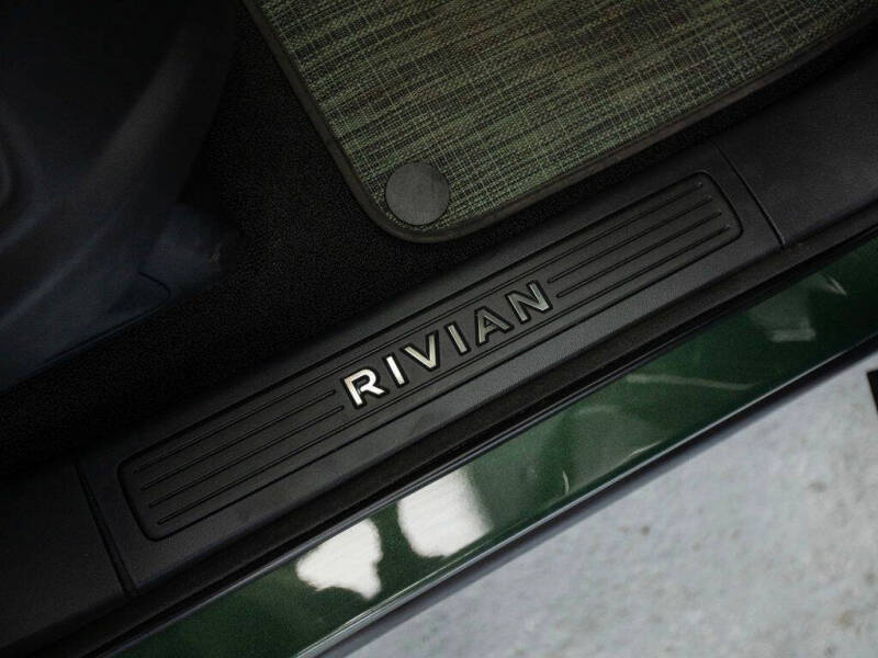 2022 Rivian R1T Adventure