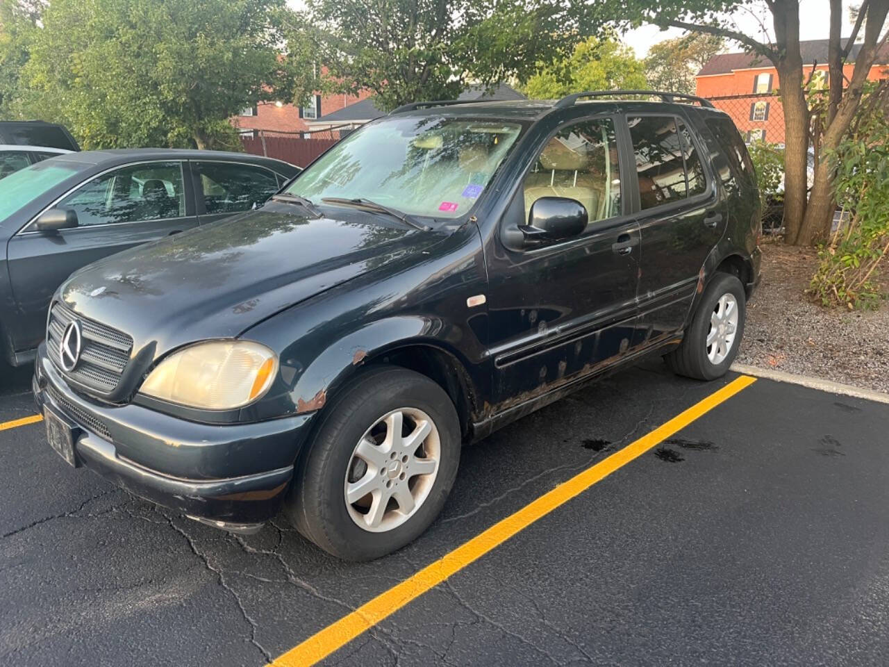 2001 Mercedes-Benz M-Class for sale at Villa Park Cars in Oakbrook Terrace , IL