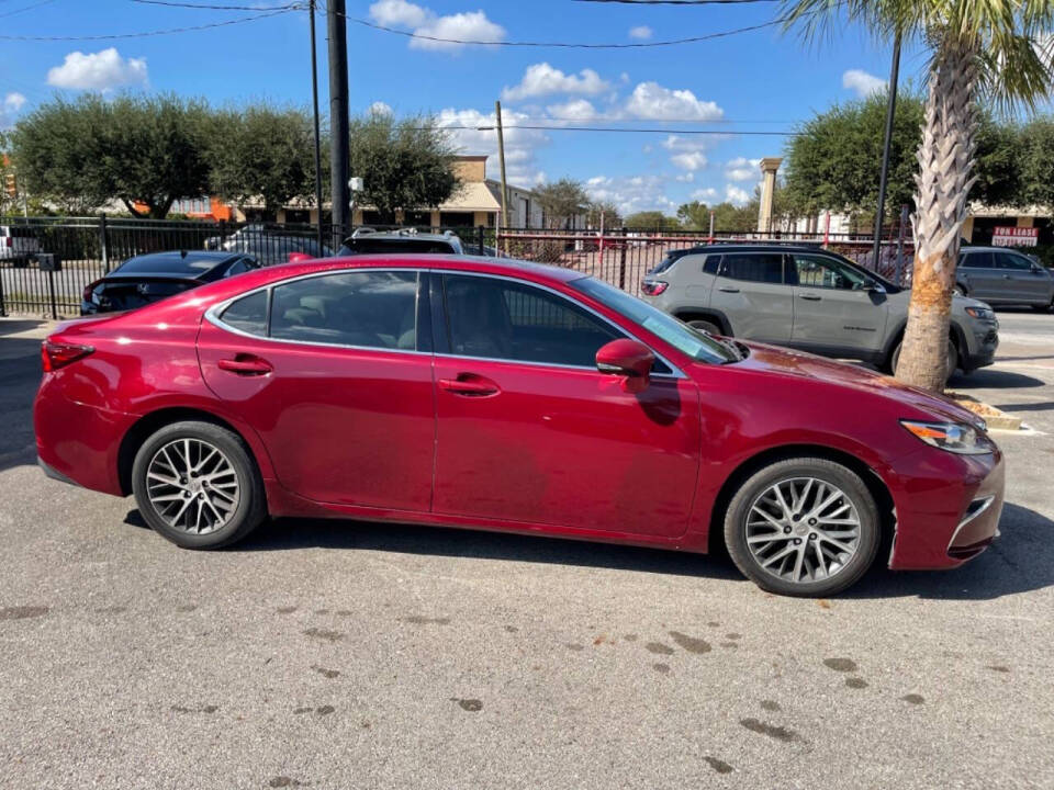 2017 Lexus ES 350 for sale at SMART CHOICE AUTO in Pasadena, TX