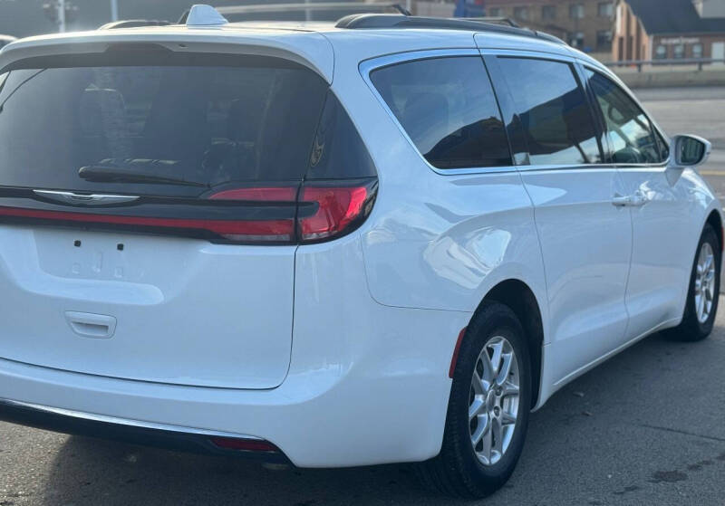 2022 Chrysler Pacifica Touring L