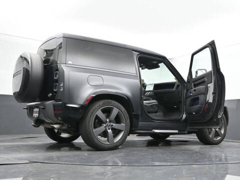 2023 Land Rover Defender 90 V8
