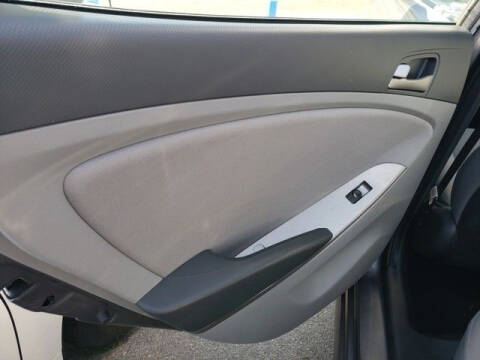 2015 Hyundai Accent GLS