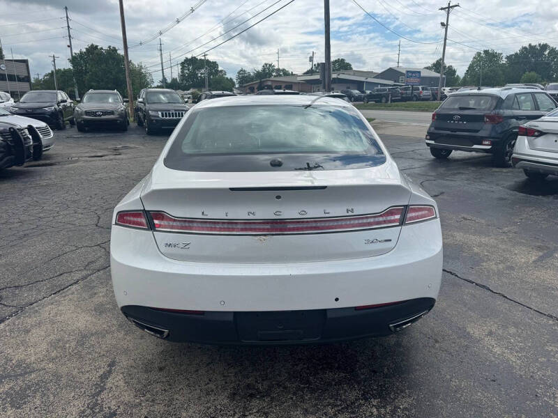 2014 Lincoln MKZ