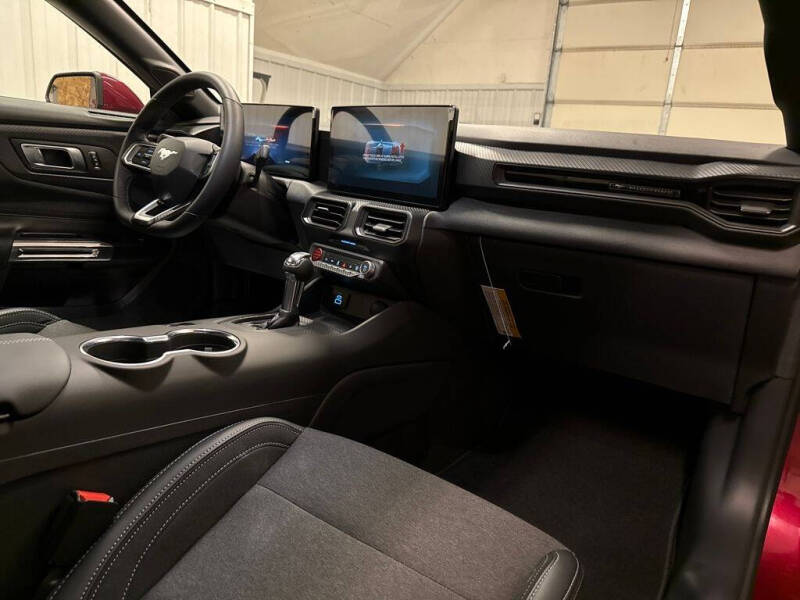 2025 Ford Mustang EcoBoost