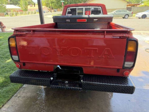 1975 Toyota Hilux