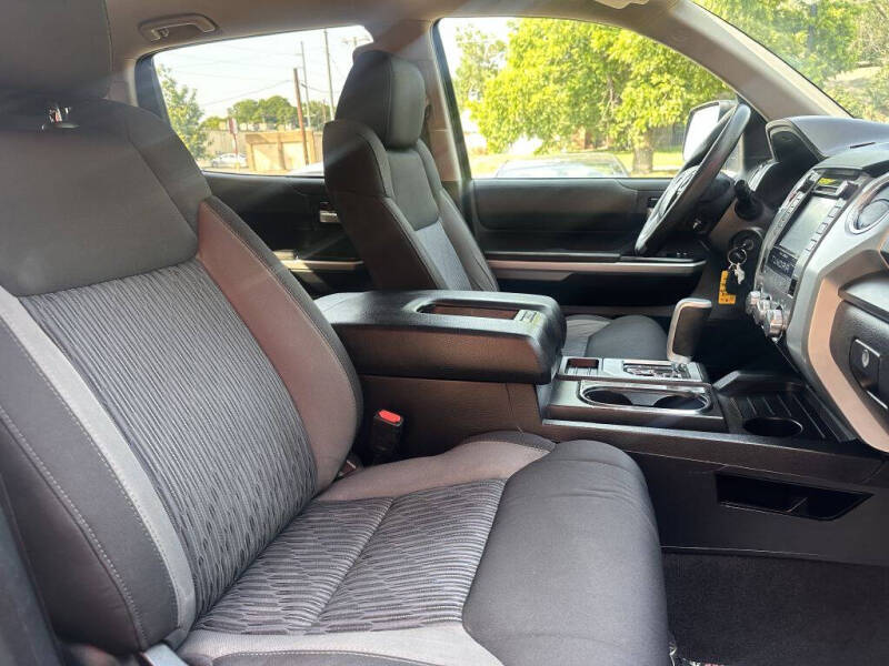 2014 Toyota Tundra SR5