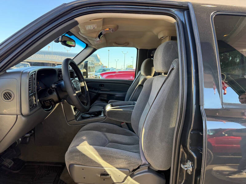 2005 Chevrolet Silverado 2500HD LS