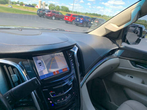 2018 Cadillac Escalade ESV Luxury