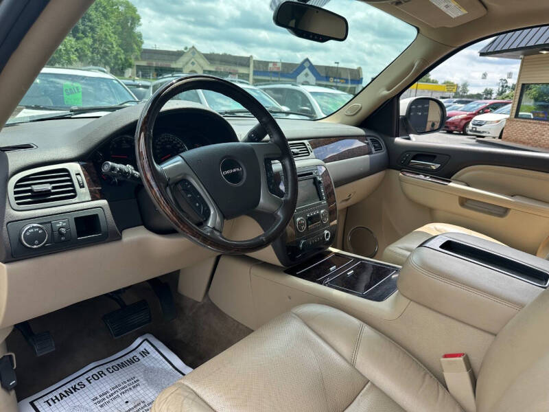 2011 GMC Yukon XL Denali